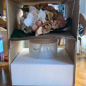 NWT PB Composed Hydrangea vase with burlap detail